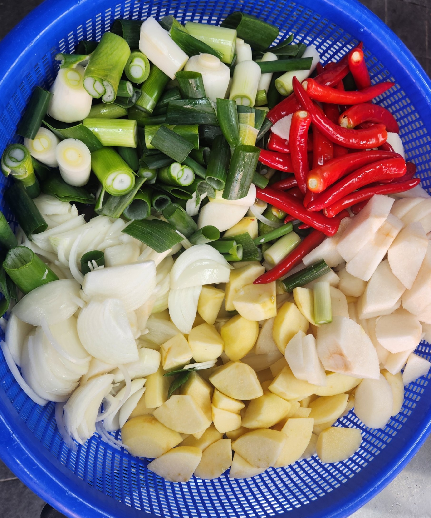 장미돼지국밥